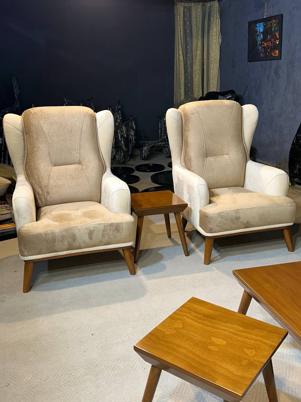 مدل زیبای وست ست ۸ نفره ۳+۳+۱+۱ چوب داخل روسی خشکن رفته نشیمن اسفنج ۳۵ کیلویی  با پارچه خیلی خوب لینا و غیره ۳۶ ماه کارت گارانتی پایه ها چوب دوتا کاناپه مکانیزم قیمت ۵۴/۹۰۰/۰۰۰